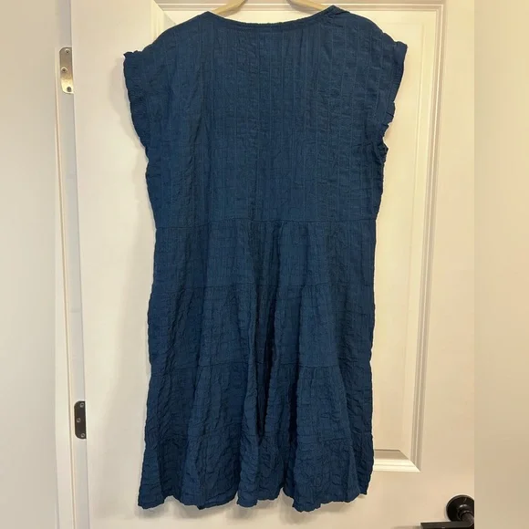 Knox Rose Short Sleeve Textured Babydoll Tiered Dress in Dark Blue, Medium - Picture 3 of 6
